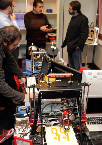 خرید و دانلود نسخه کامل کتاب Low-cost 3D Printing for Science, Education & Sustainable Development_685d0f8e321bf.jpeg خرید و دانلود نسخه کامل کتاب Low-cost 3D Printing for Science, Education & Sustainable Development